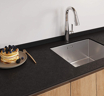 1021/Q Black HPL Compact elga